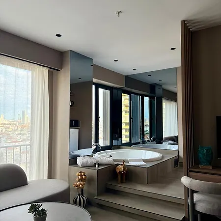 Cityloft 147 4*